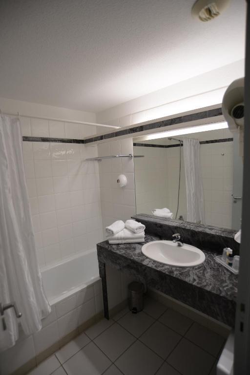 Hotel L'Arapede Collioure Ruang foto